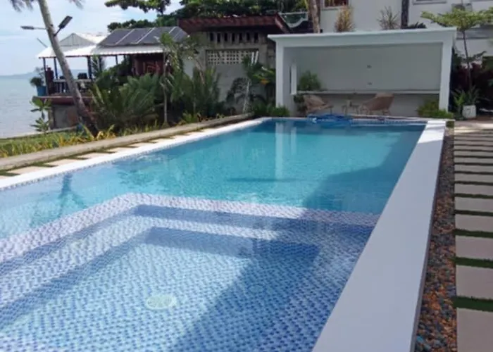 빌라 Castle - Classic Beachfont Luxury *